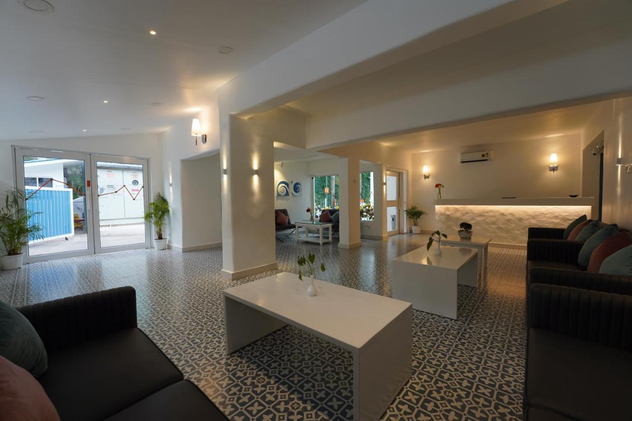 Hotel Zone Connect Calangute à Vieux-Goa Extérieur photo