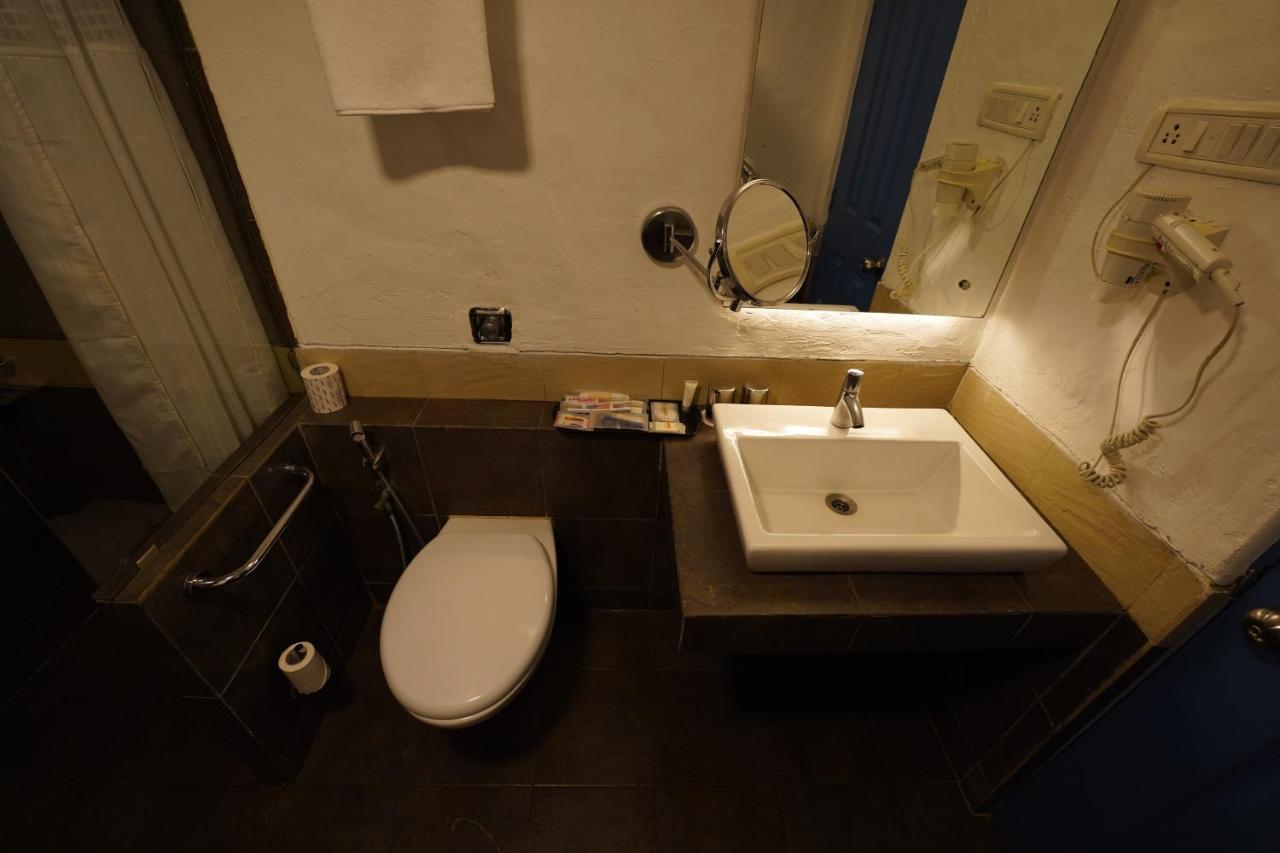 Hotel Zone Connect Calangute à Vieux-Goa Extérieur photo